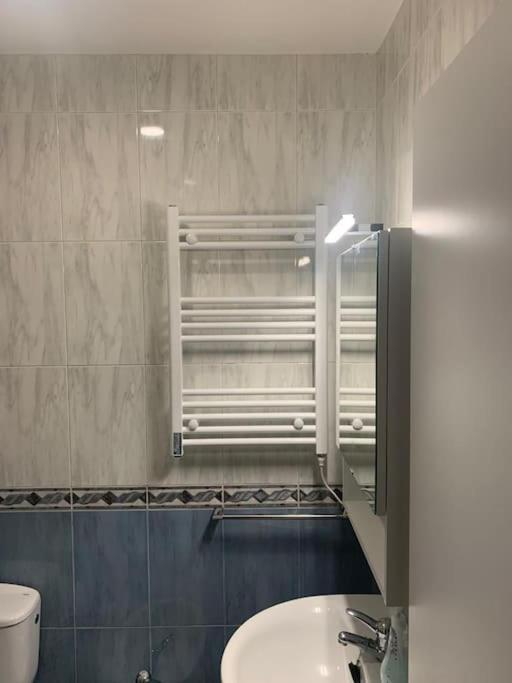 Acogedor Piso En Carino Apartment ภายนอก รูปภาพ